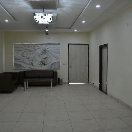 Heaven Blu Hotel & Resort Amritsar Exteriör bild