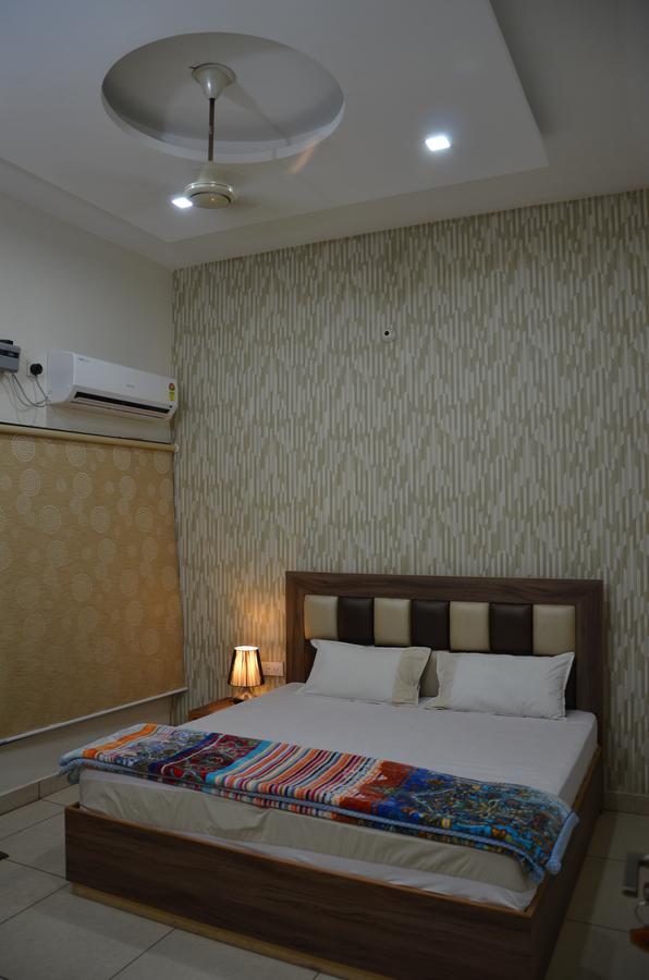 Heaven Blu Hotel & Resort Amritsar Exteriör bild