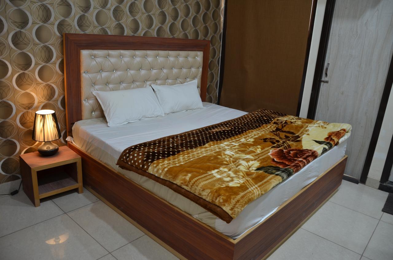 Heaven Blu Hotel & Resort Amritsar Exteriör bild
