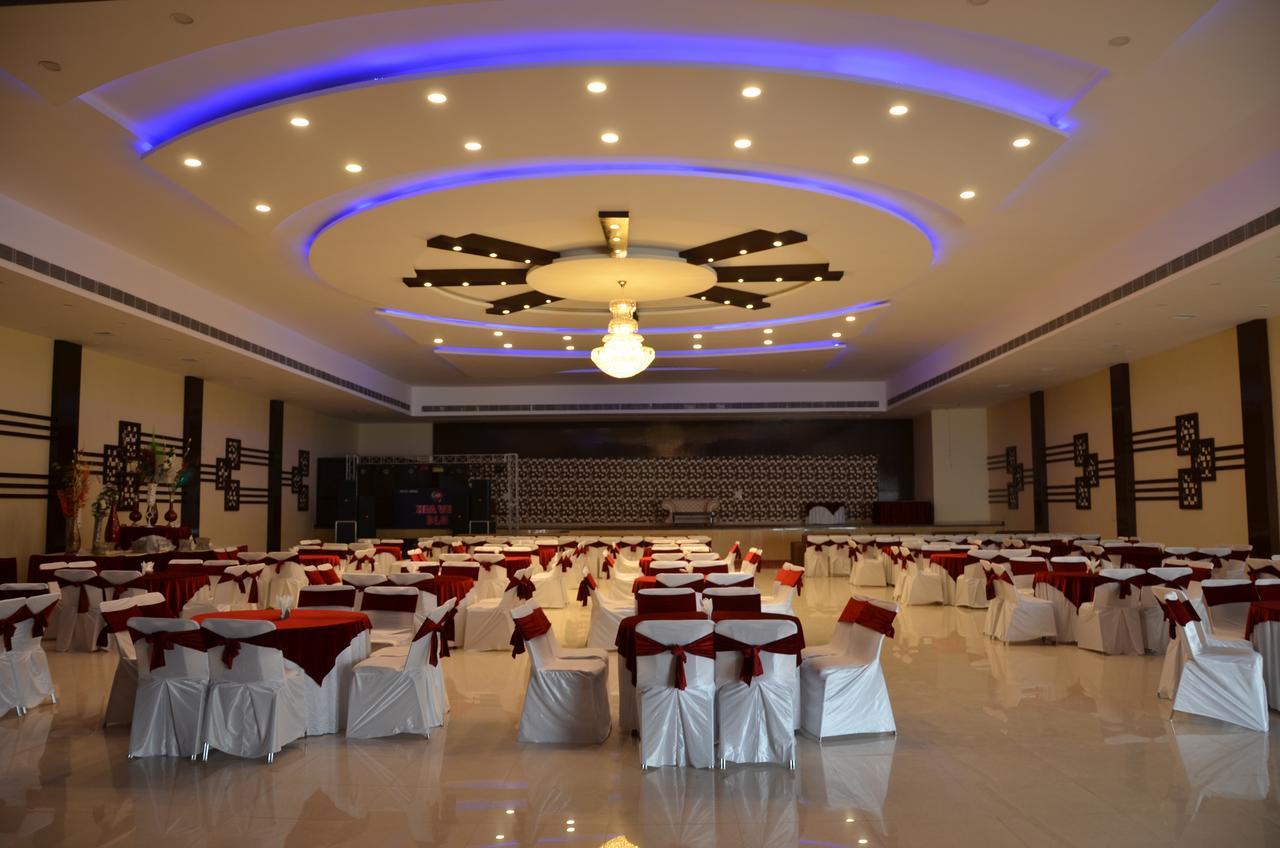 Heaven Blu Hotel & Resort Amritsar Exteriör bild
